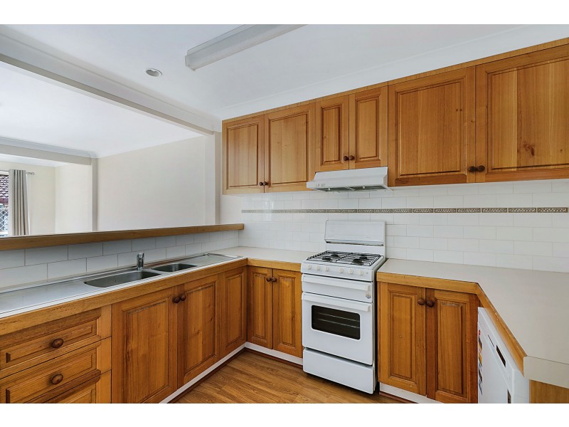 8/64 Gordon Avenue, Newtown QLD 4350