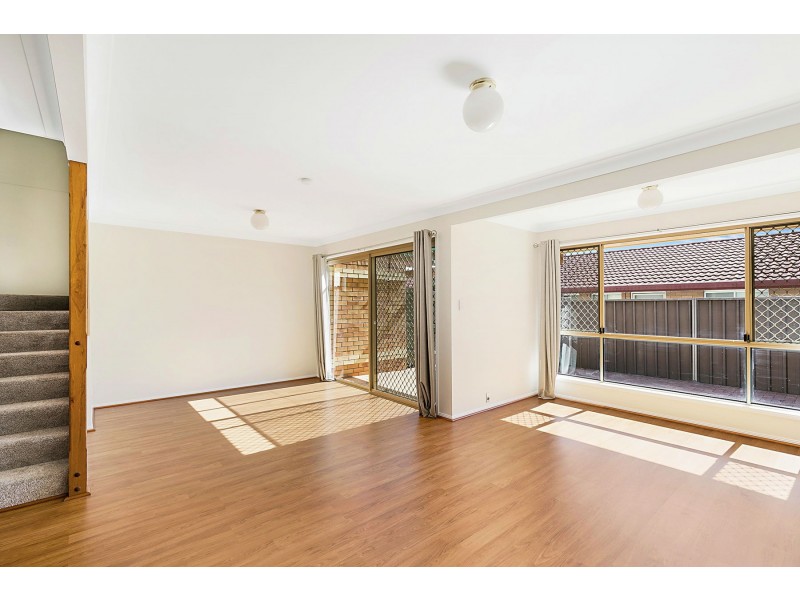 8/64 Gordon Avenue, Newtown QLD 4350