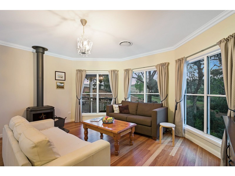 2 Saintly Place, Hodgson Vale QLD 4352