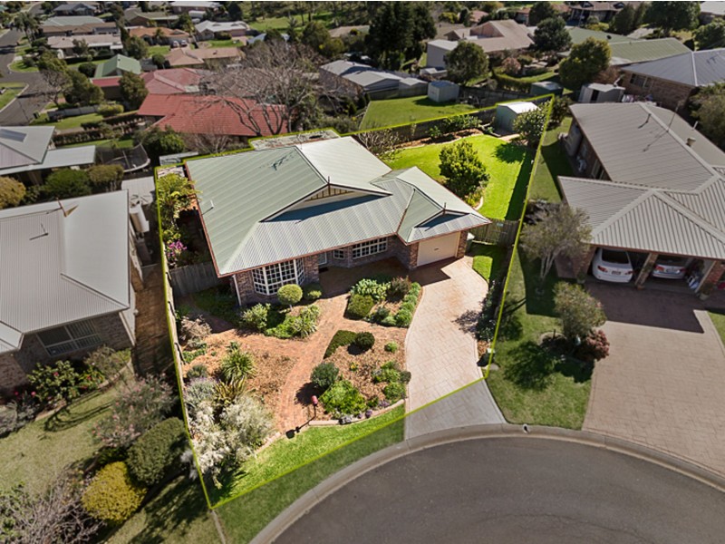 5 Caribou Court, Wilsonton QLD 4350