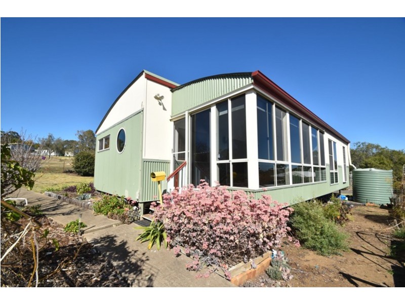 12 Panorama Drive, Glenvale QLD 4350