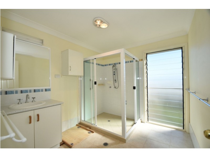 12 Panorama Drive, Glenvale QLD 4350