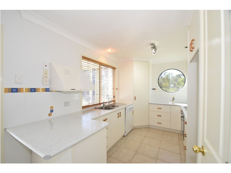 12 Panorama Drive, Glenvale QLD 4350