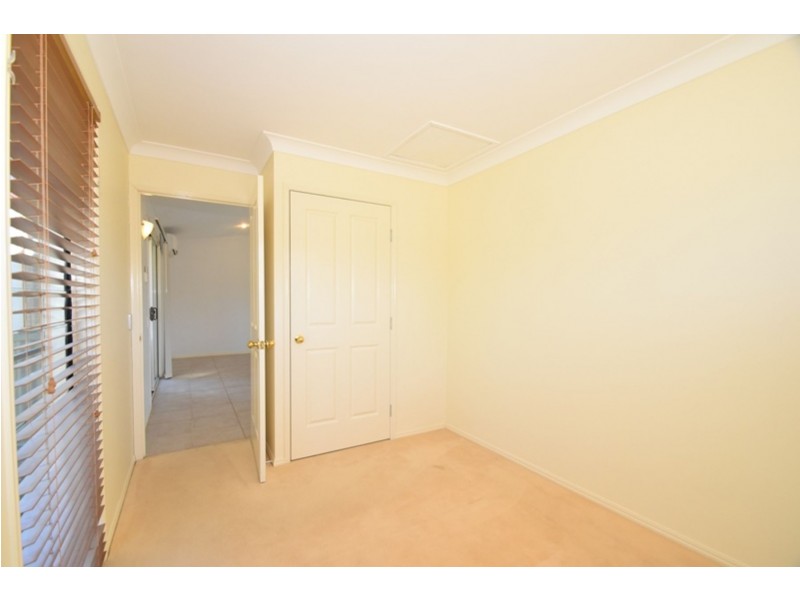 12 Panorama Drive, Glenvale QLD 4350