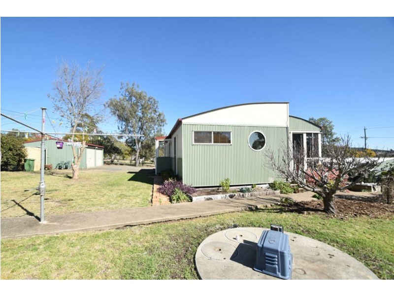 12 Panorama Drive, Glenvale QLD 4350
