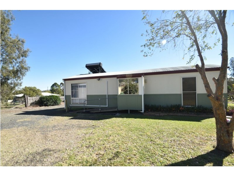 12 Panorama Drive, Glenvale QLD 4350
