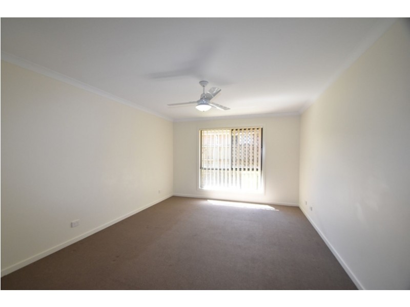 11 Abbey Street, Cranley QLD 4350
