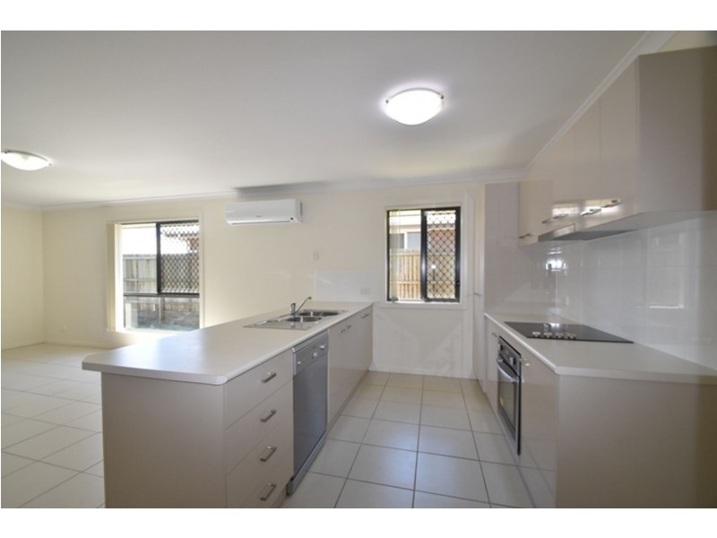 11 Abbey Street, Cranley QLD 4350
