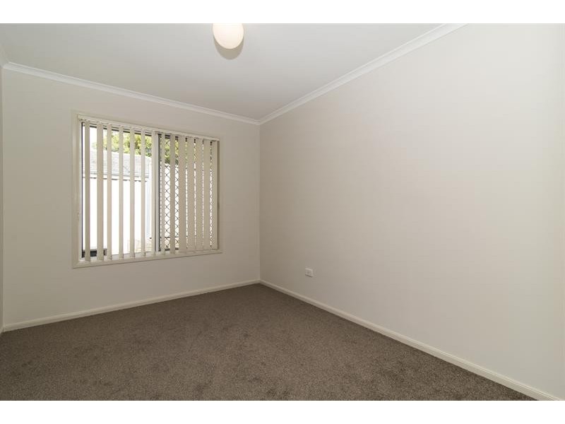 16/19a Gladstone Street, Newtown QLD 4350