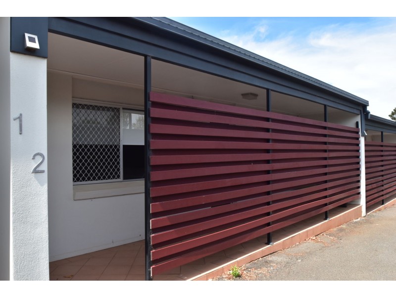 2/267a Geddes Street, Centenary Heights QLD 4350