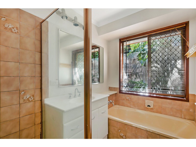 10 Lindemann Court, Wilsonton Heights QLD 4350