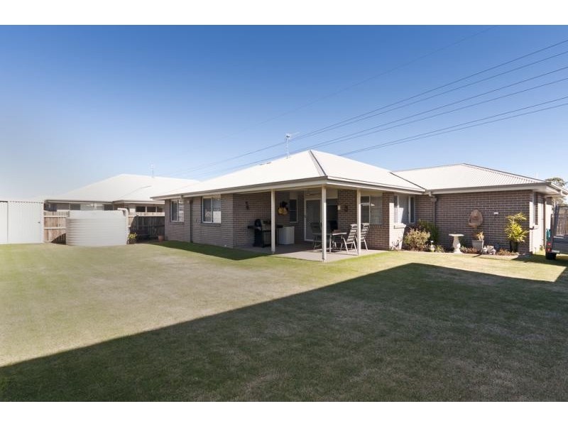 136 Kearney Street, Kearneys Spring QLD 4350