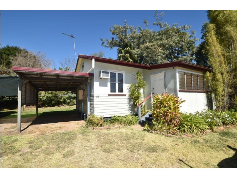 19/21 West Street, Newtown QLD 4350