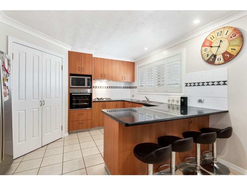 36 Agnes Street, Centenary Heights QLD 4350