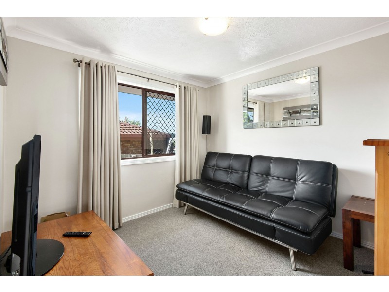 36 Agnes Street, Centenary Heights QLD 4350