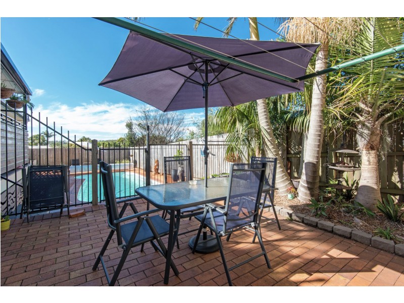36 Agnes Street, Centenary Heights QLD 4350
