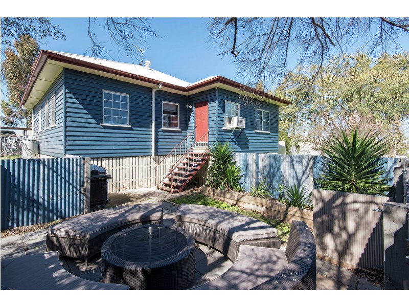 39 King Street, Goombungee QLD 4354