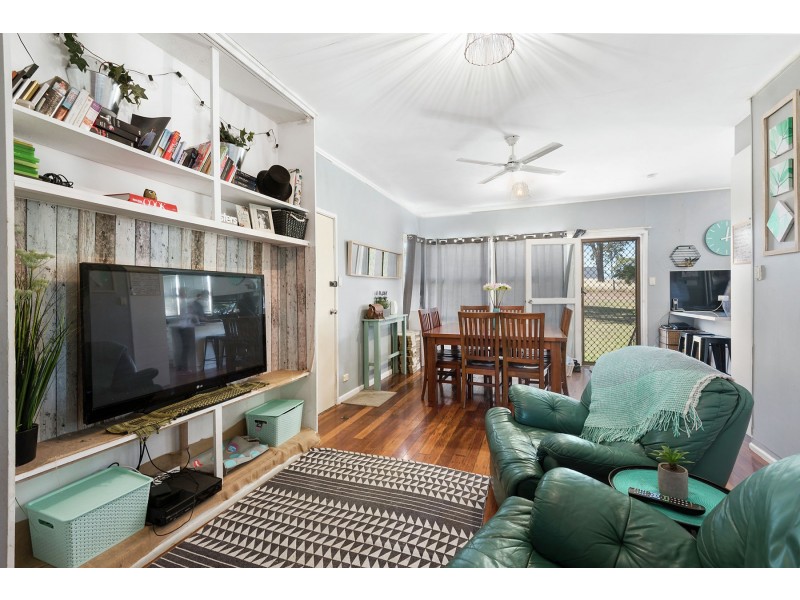 39 King Street, Goombungee QLD 4354