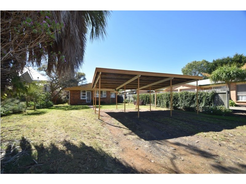 3/4A Burns Street, East Toowoomba QLD 4350