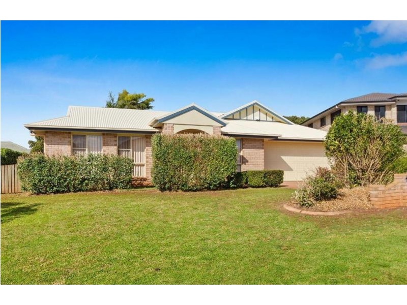 4 Vanham Close, Middle Ridge QLD 4350