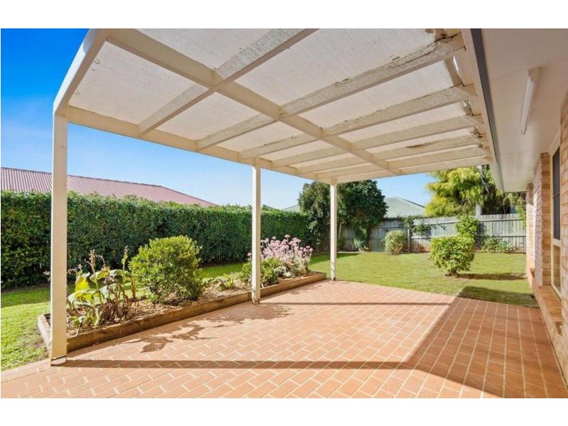 4 Vanham Close, Middle Ridge QLD 4350