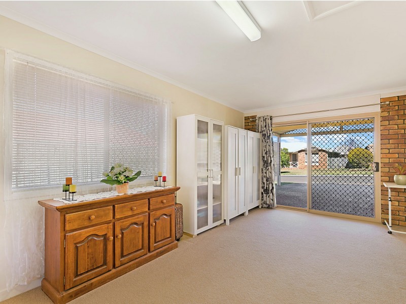 5 Janine Court, Kearneys Spring QLD 4350