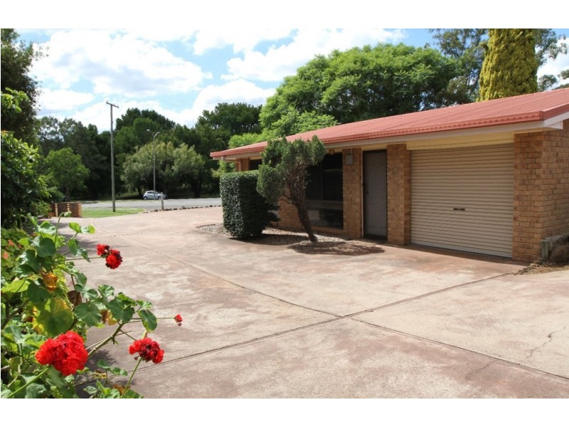 1/59 Kitchener Street, South Toowoomba QLD 4350