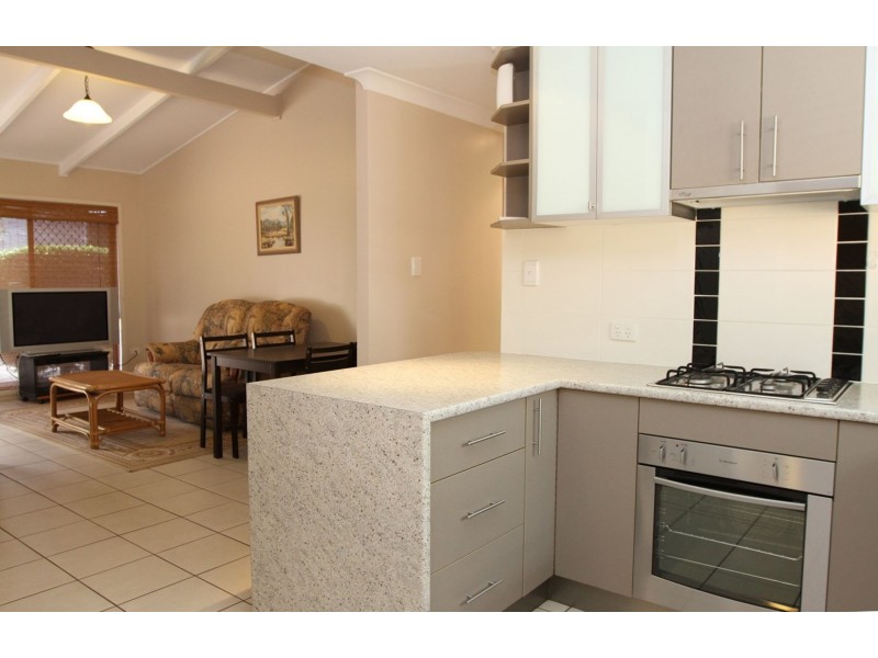 1/59 Kitchener Street, South Toowoomba QLD 4350