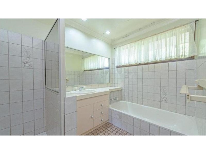 43 Champagne Crescent, Wilsonton Heights QLD 4350