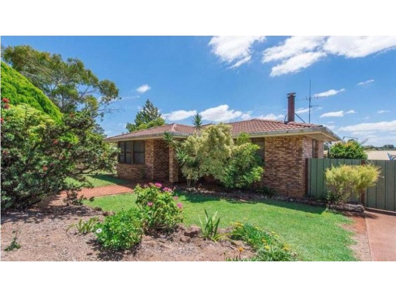 43 Champagne Crescent, Wilsonton Heights QLD 4350