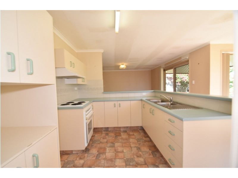 20 Satinwood Court, Glenvale QLD 4350