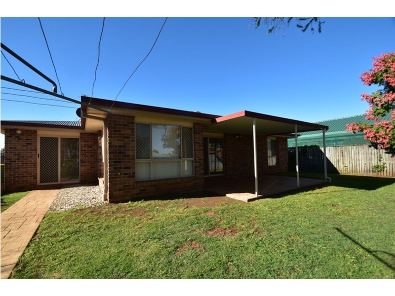 20 Satinwood Court, Glenvale QLD 4350