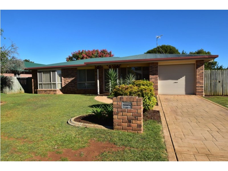 20 Satinwood Court, Glenvale QLD 4350