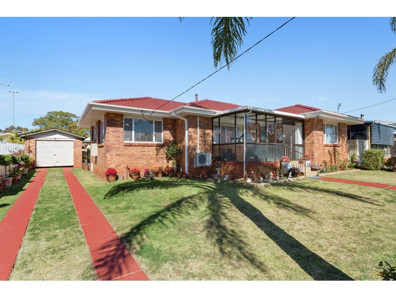 16 Canberra Street, Harristown QLD 4350