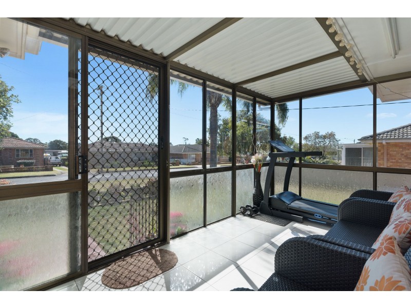 16 Canberra Street, Harristown QLD 4350