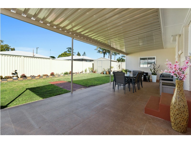 16 Canberra Street, Harristown QLD 4350