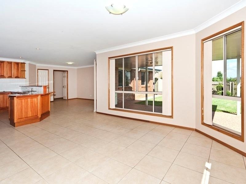 18 Manooka Crescent, Highfields QLD 4352