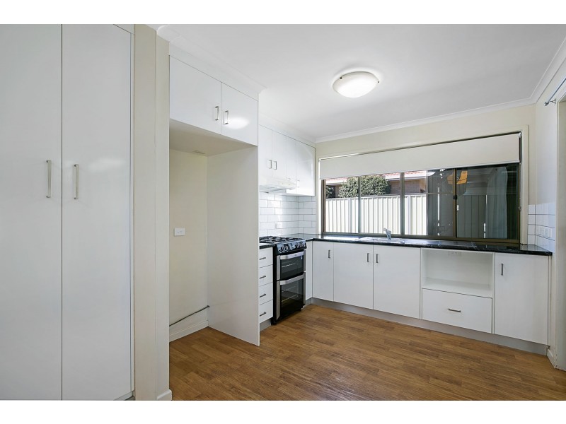 90 Hursley Road, Newtown QLD 4350