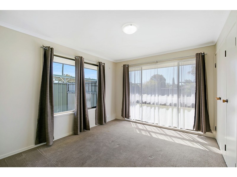 90 Hursley Road, Newtown QLD 4350