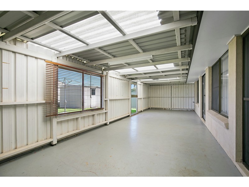 90 Hursley Road, Newtown QLD 4350