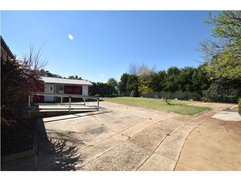 10511 New England Highway, Highfields QLD 4352