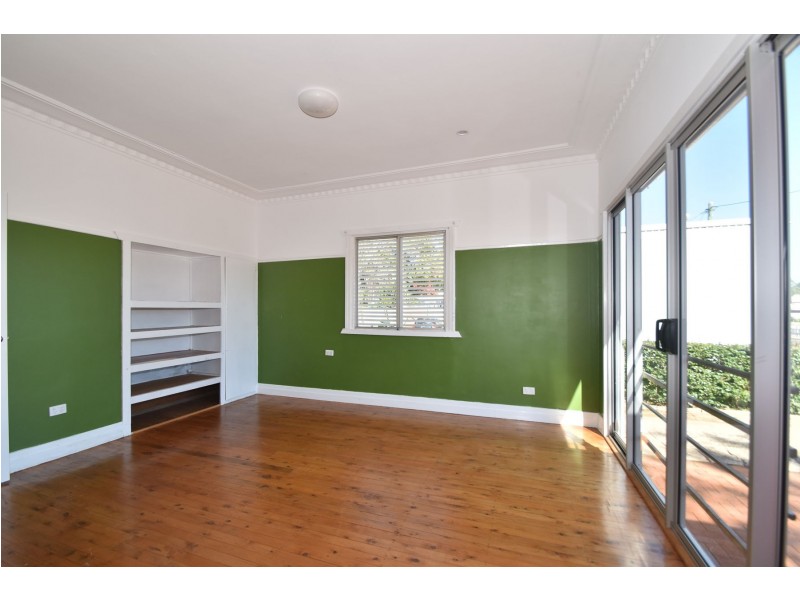 10511 New England Highway, Highfields QLD 4352