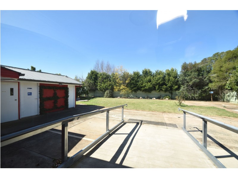 10511 New England Highway, Highfields QLD 4352