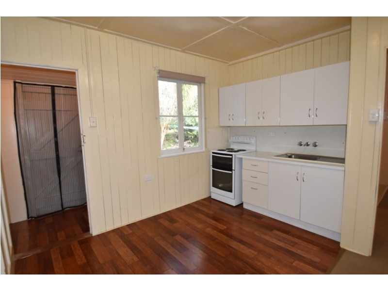 18/21 West Street, Newtown QLD 4350