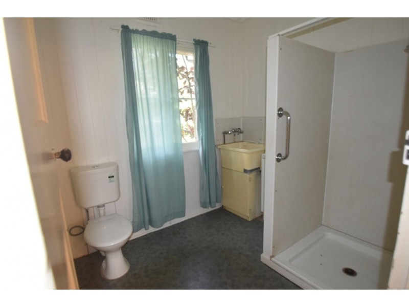 18/21 West Street, Newtown QLD 4350