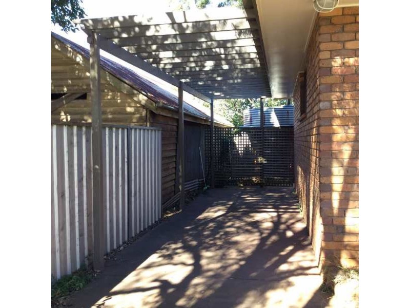 8 Laurel Lane, Toowoomba City QLD 4350