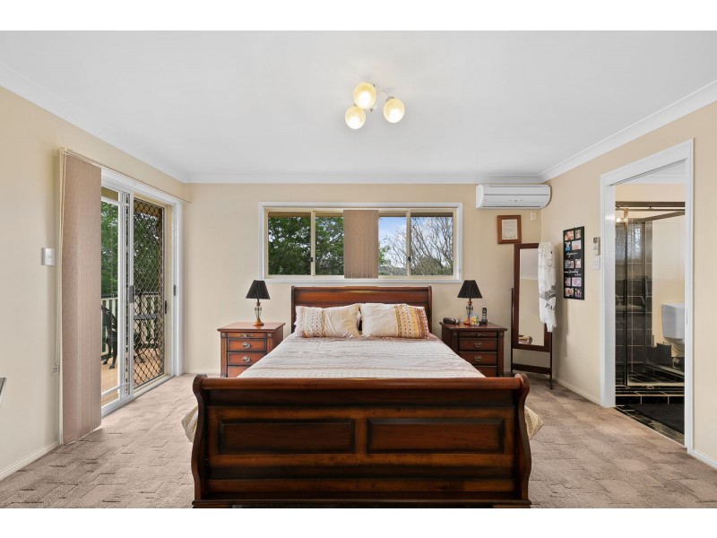 8 Gracemere Court, Glenvale QLD 4350