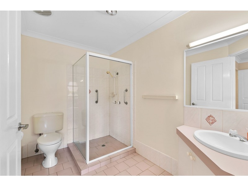 8 Gracemere Court, Glenvale QLD 4350