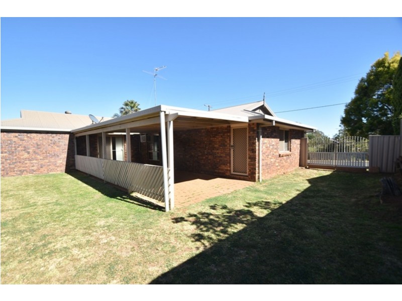 10 Smart Drive, Darling Heights QLD 4350