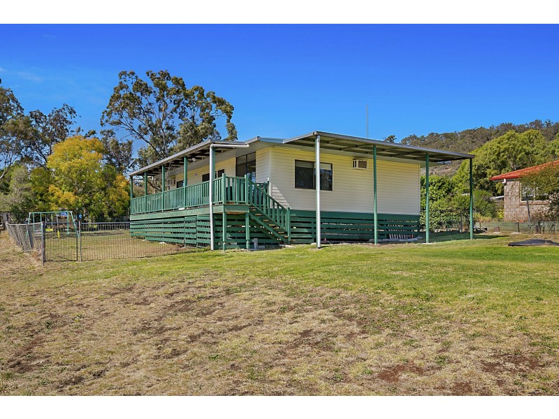 11 Bell Street, Greenmount QLD 4359